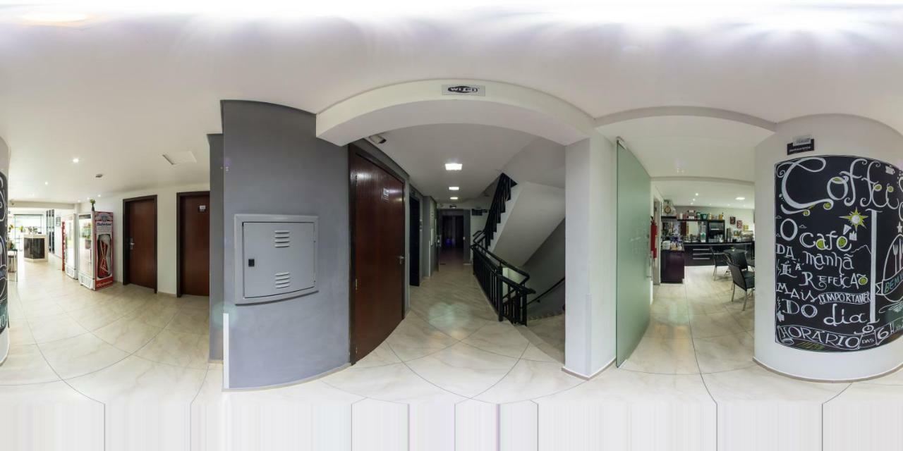 Hollyster Hotel Curitiba Exterior foto